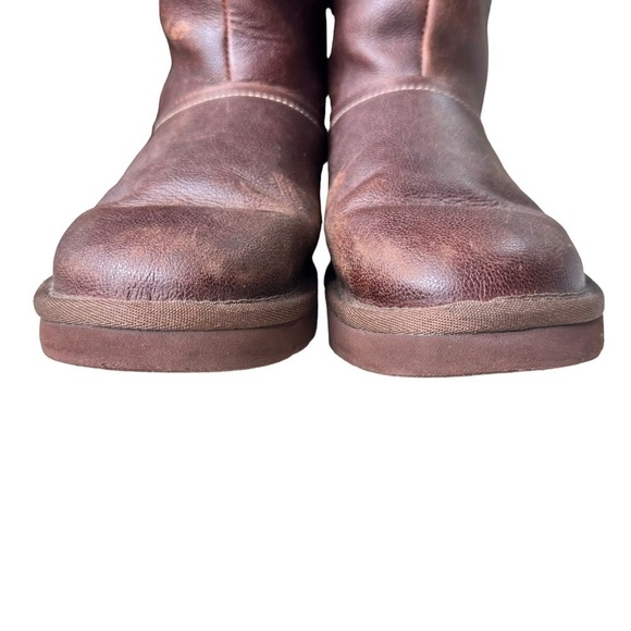 UGG Mariana S/N 1008426 Brown Leather Boots. Size 7 - Picture 3 of 10
